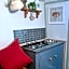 Blue bells Small but quirky & Cozy Shepherd's Hut