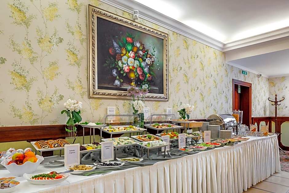 Hotel - Dworek Tryumf