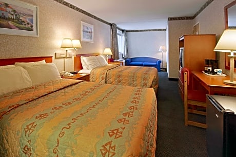 2 Double Beds Deluxe Suite Non-Smoking