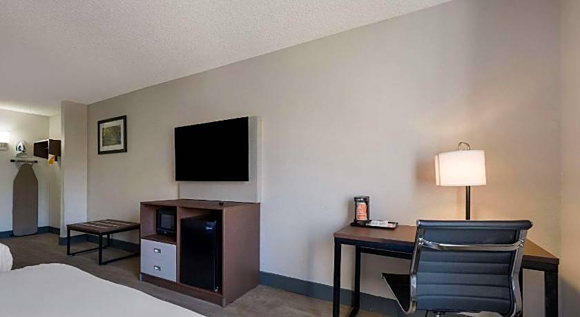 Quality Inn Farmville