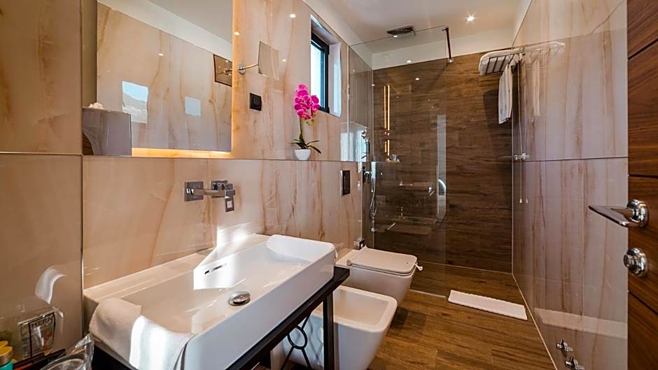 Kalamper Hotel & Spa