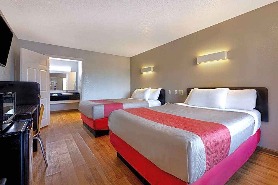 Motel 6-Cookeville, TN