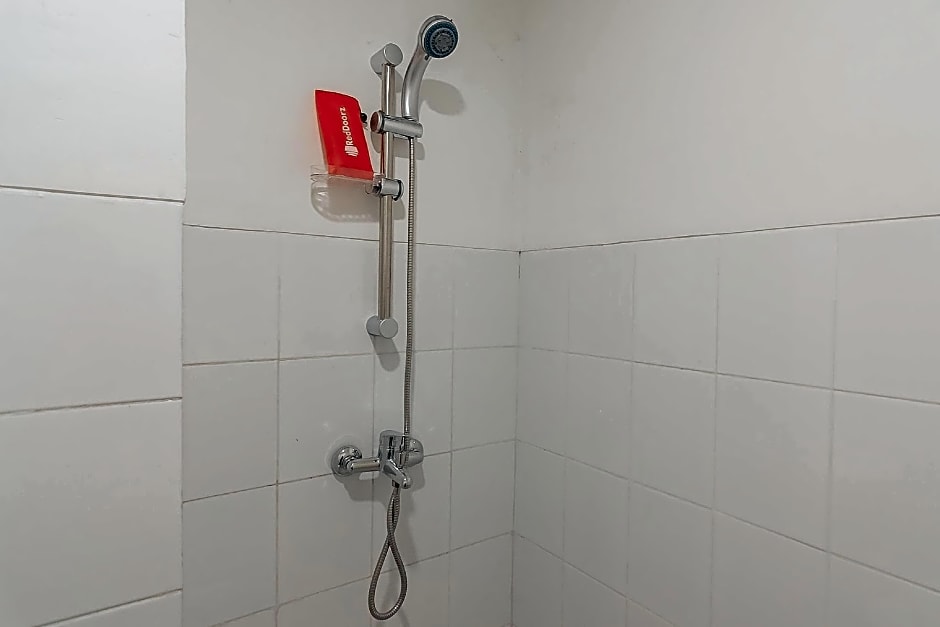 RedDoorz Apartment @ Emerald Towers Bandung