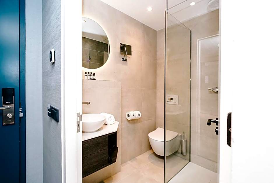 Amsterdam Beach Hotel