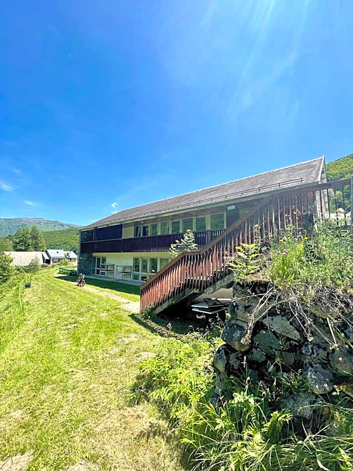 La Baleine Blanche - Hostel