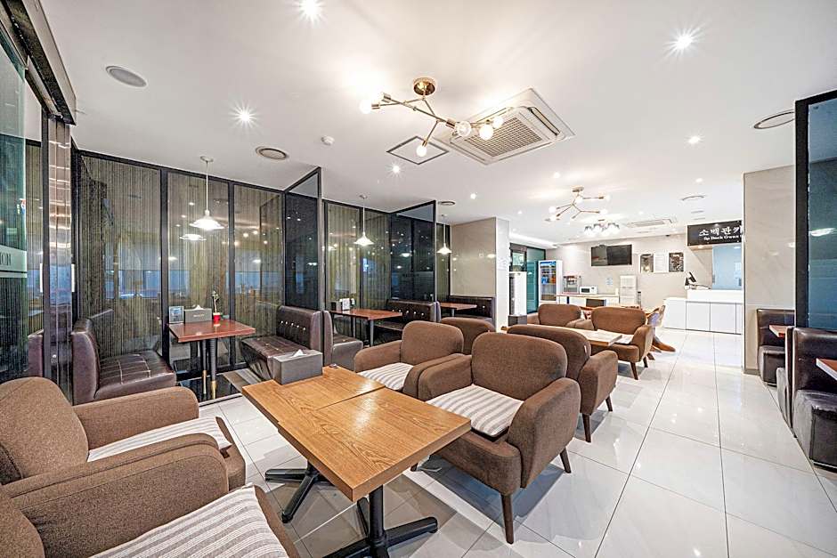 Yeongju Hotel