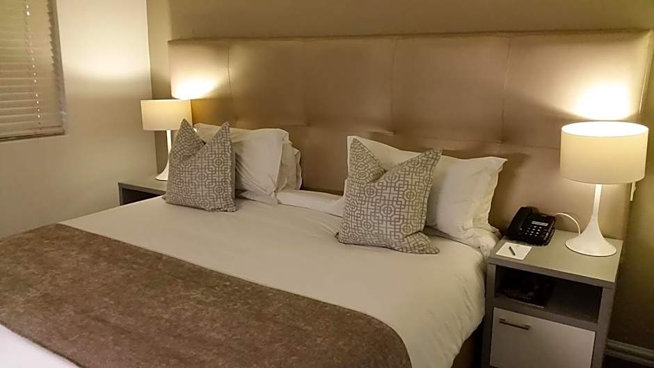 Lagoon Beach Hotel & Spa