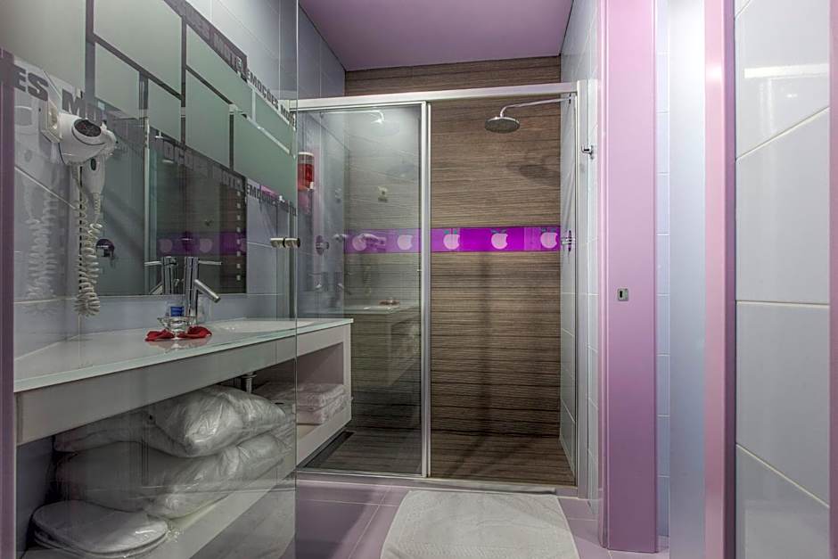 Motel Emoções