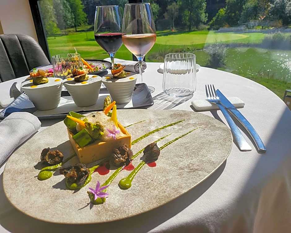 Domaine Ribiera, Hotel 5 Etoiles, SPA & Golf - Forcalquier