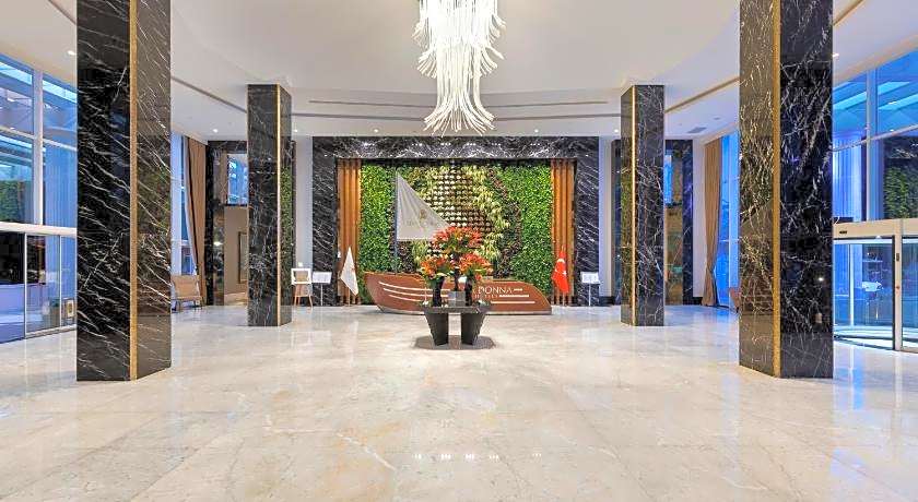 Dobedan World Palace