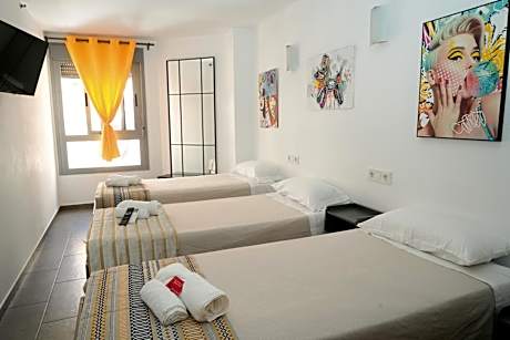 Triple Room with Private Bathroom