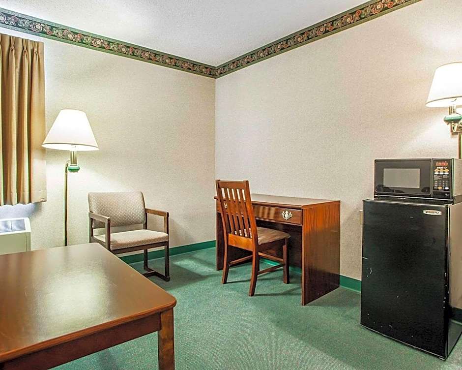 Quality Inn Midway