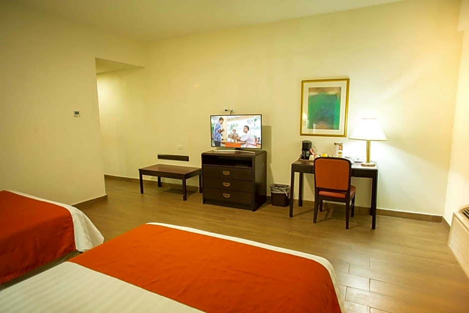 Hotel Plaza Calzada