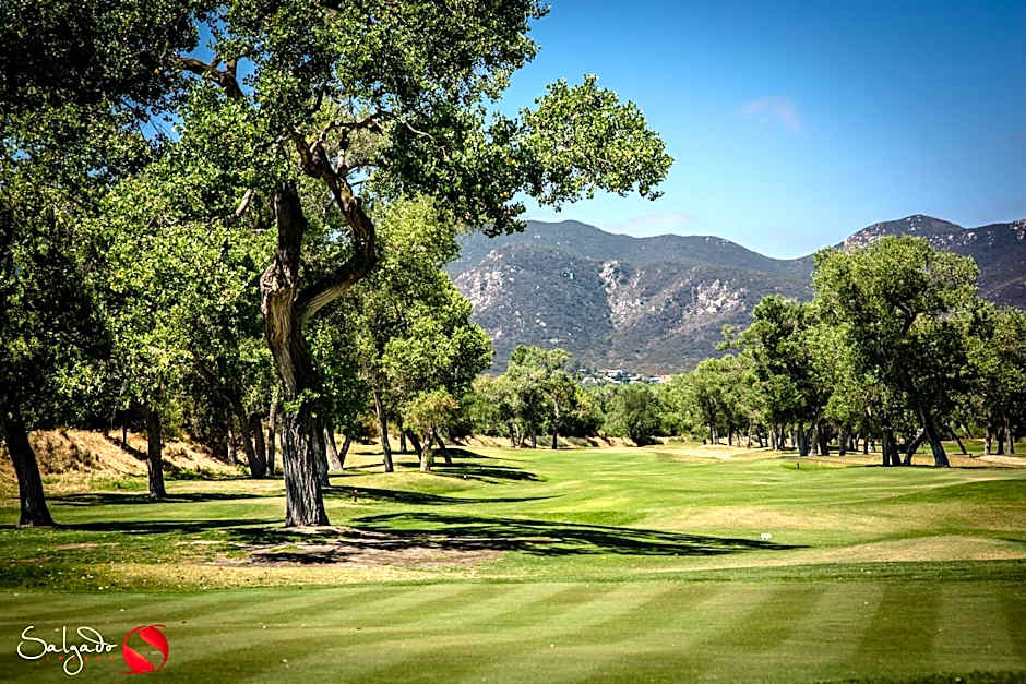 Carlton Oaks Lodge, an Ascend Collection Hotel