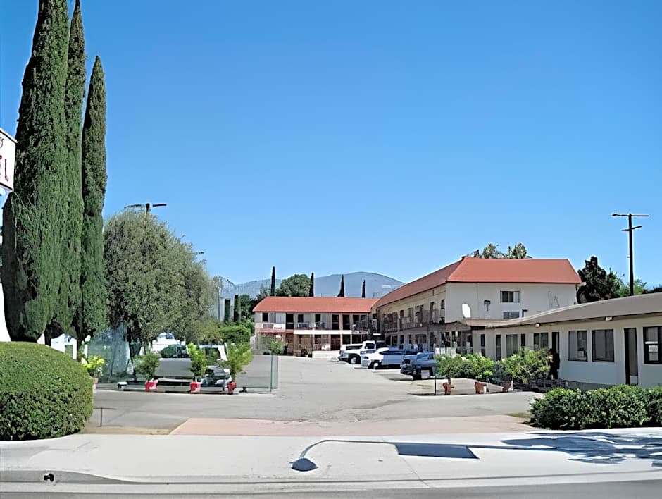 Valley Hotel