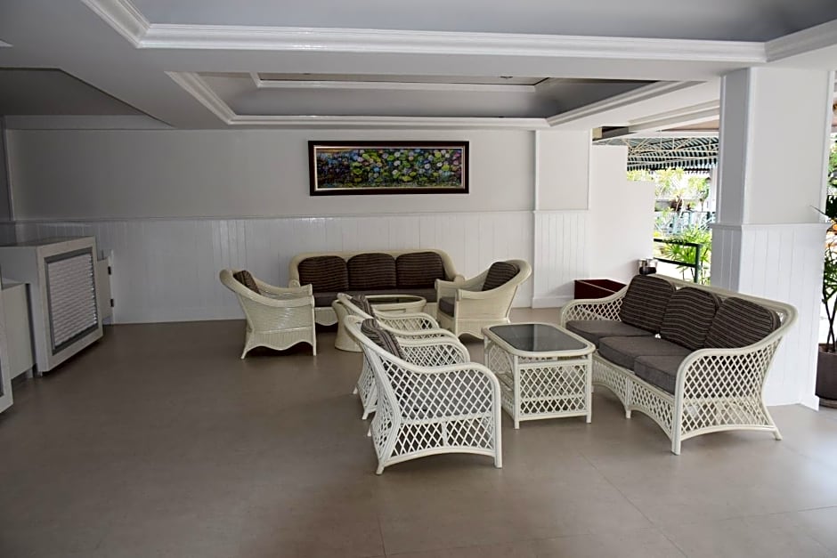 Puangpen Villa Hotel