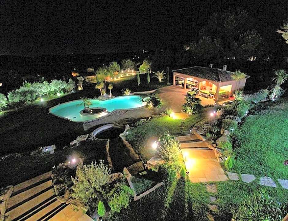 "AU HAVRE DE PAIX" 5 étoiles Prestige jacuzzi, hammam, sauna, PISCINE chauffée Mougins Cannes Grasse