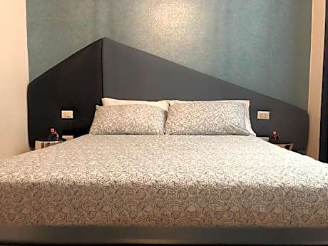 Standard Double Room with Shared Bathroom