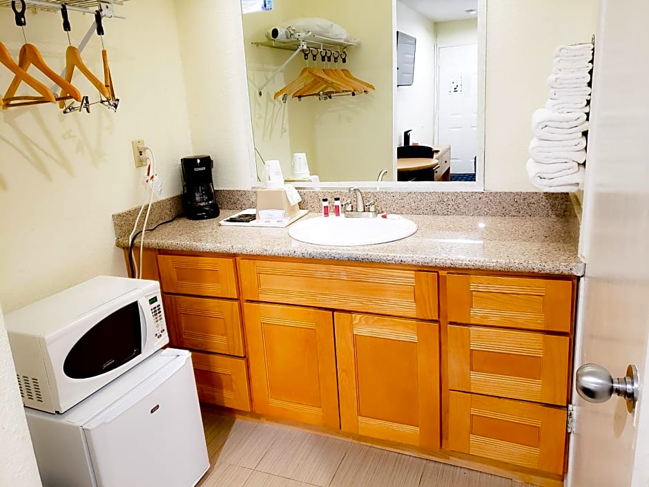 Super 8 by Wyndham Auburn