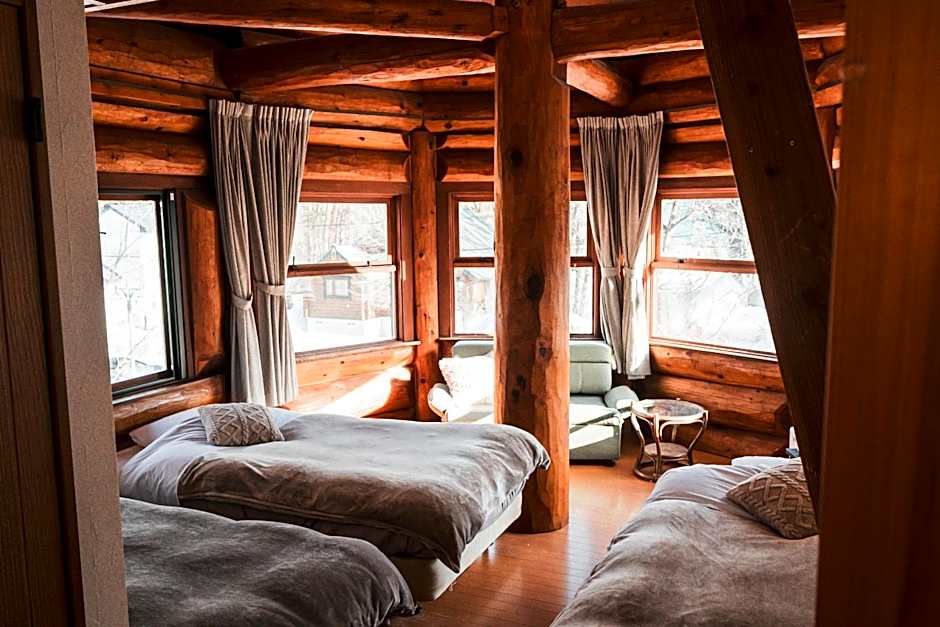 Hakuba Pension & Log Hotel Meteor