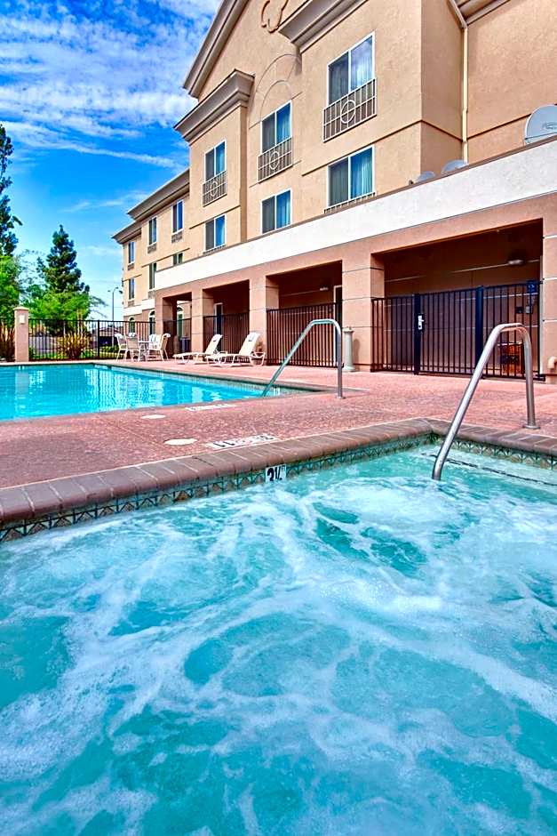 Holiday Inn Express Porterville By IHG