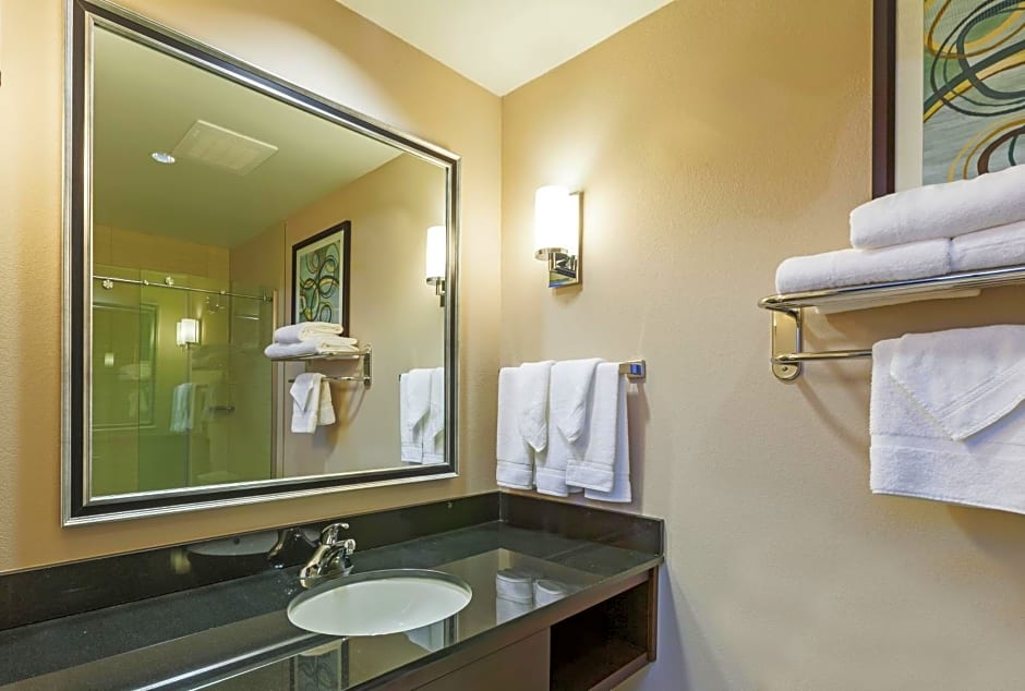 Clarion Hotel The Colony - Plano West