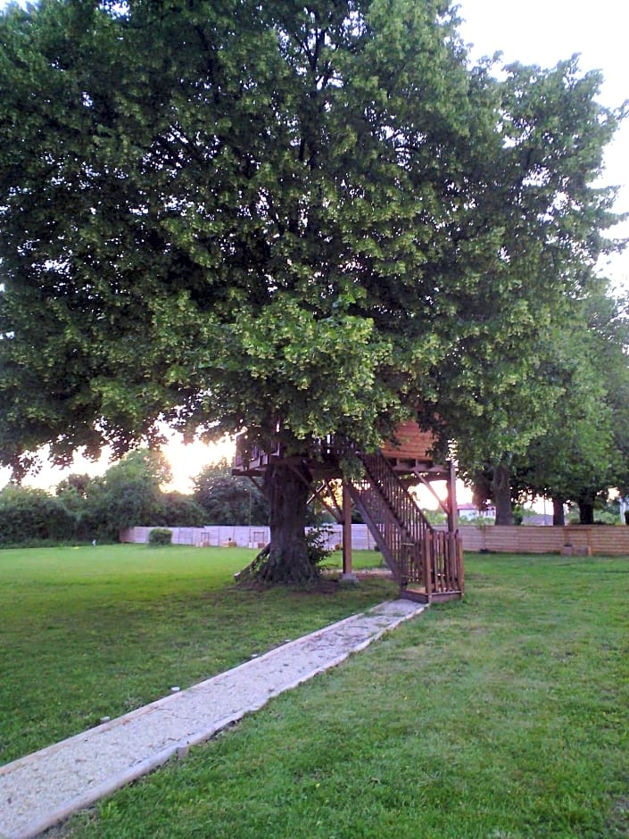 Les Cabanes de Gros Bois