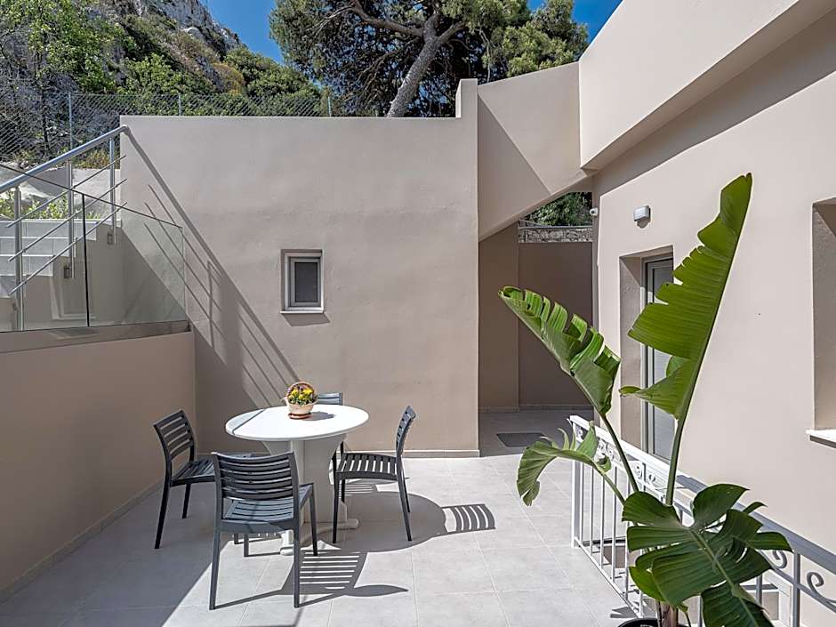 Casa D'Irene Deluxe Hotel