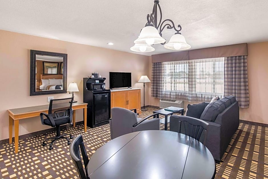 Quality Inn & Suites Plano