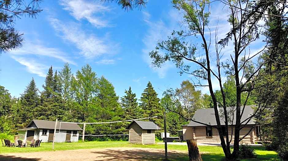 Les Chalets Tourisma - Chalet en bois rond avec spa - Chalet du 4e