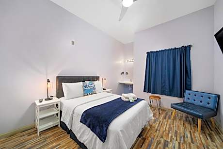 Double Room with Shared Bathroom