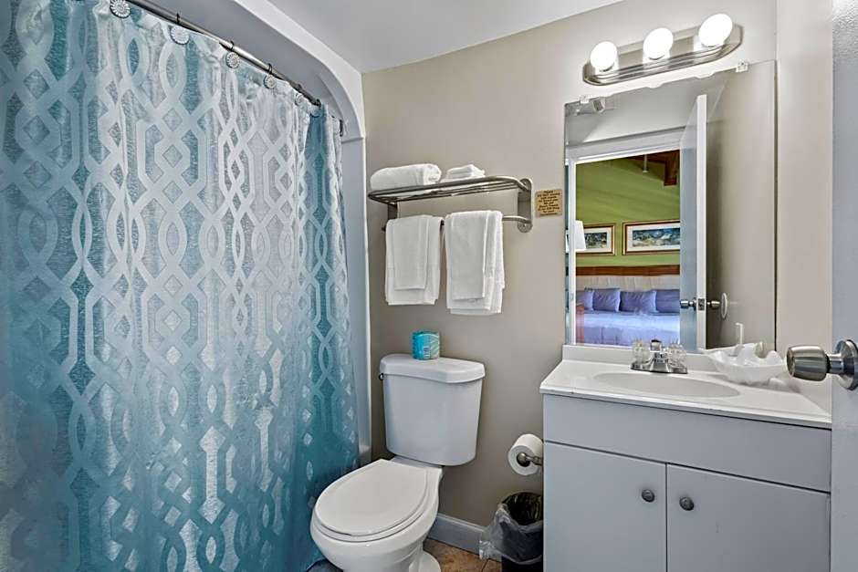 Oceanfront Inn, Inlet View Room, King Bed, #14