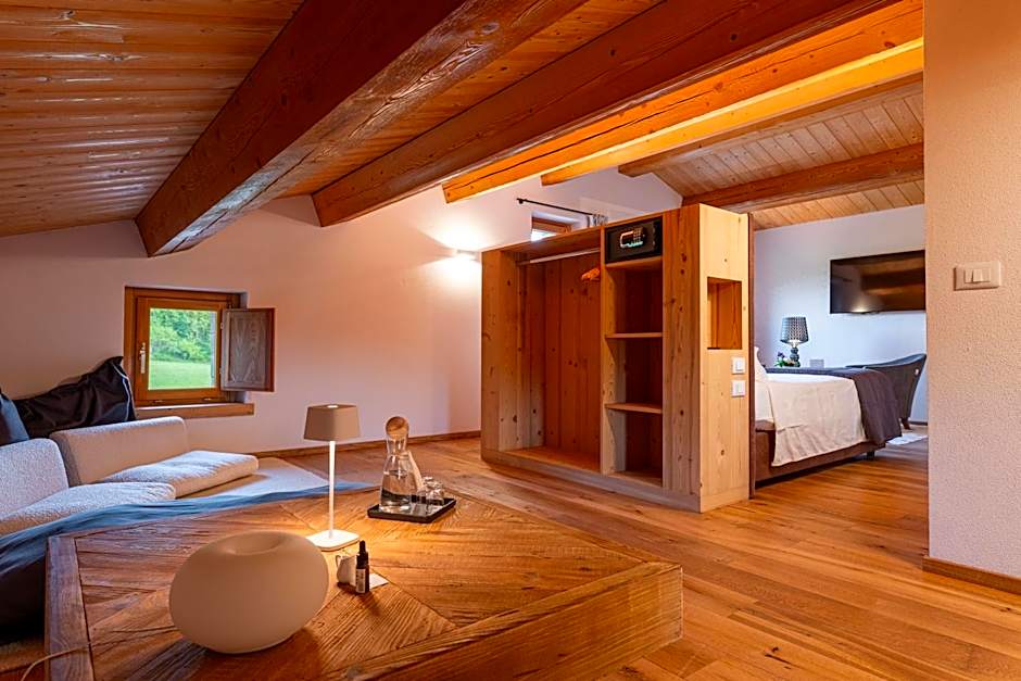 Aura Relais