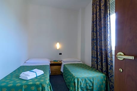 1 Double Bed or 2 Beds