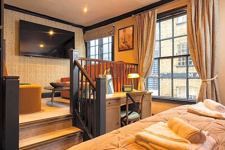 Salisbury Arms Hotel