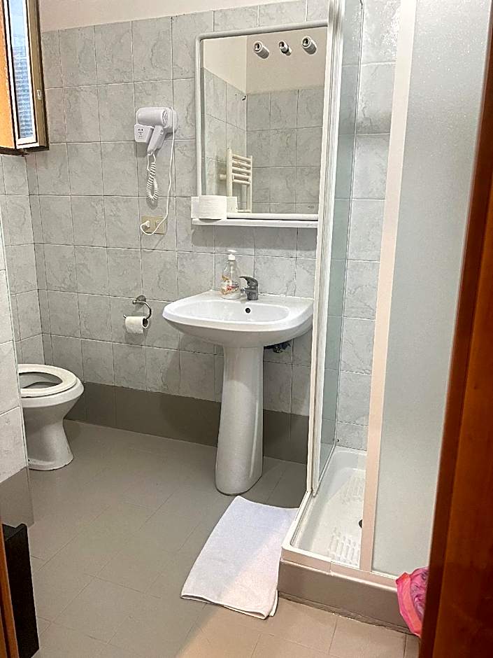 Freedom Traveller Hostel