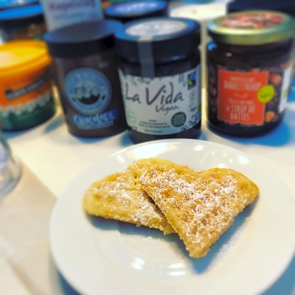 PLANT BASED b&b central Bruges