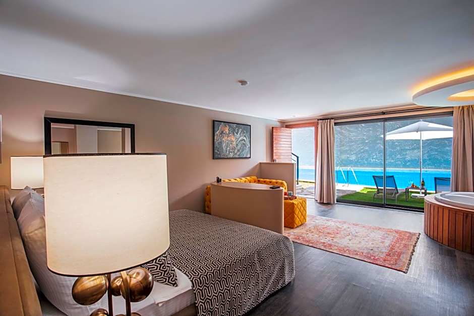 Orka Cove Hotel Penthouse & Suites Adults Only