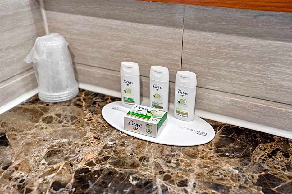 Ramada by Wyndham Flushing Queens