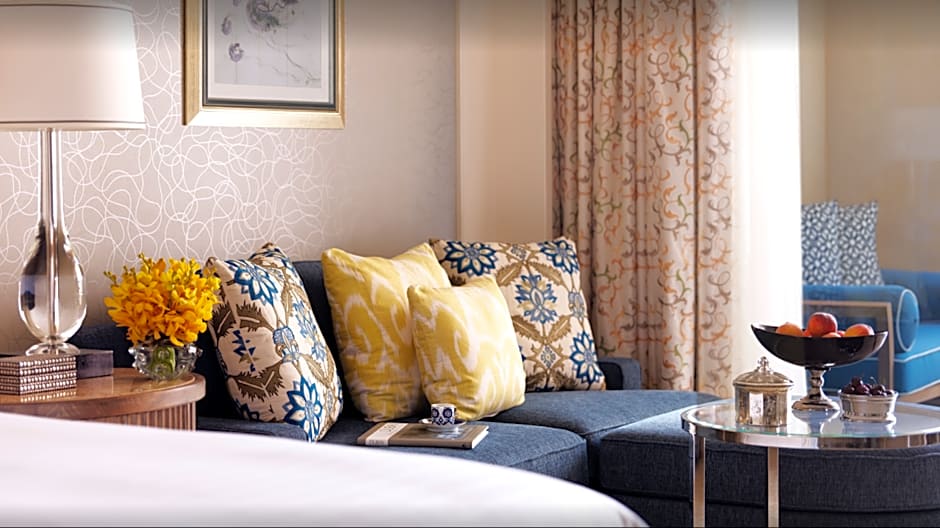 Four Seasons Hotel Kuwait at Burj Alshaya
