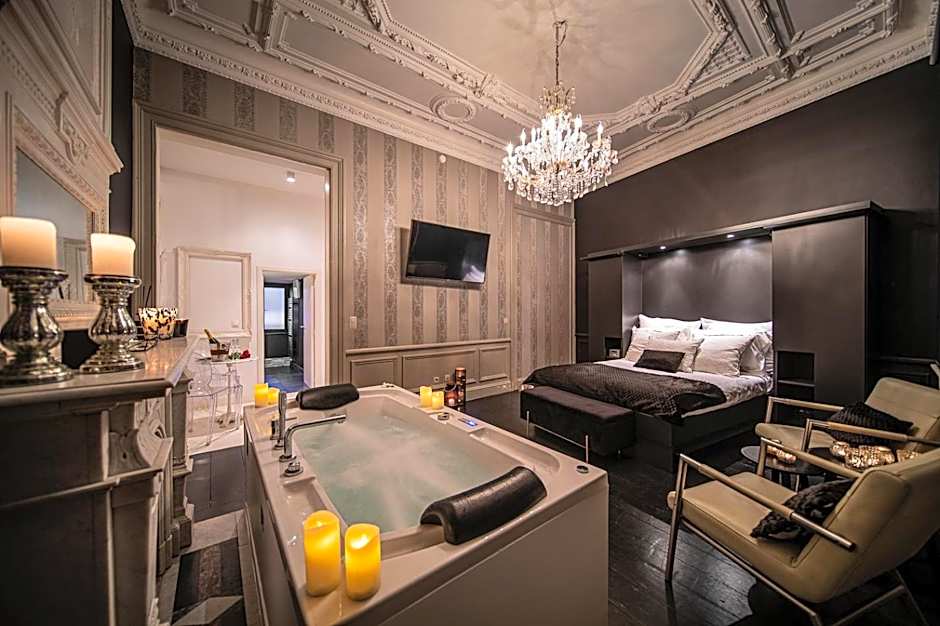 Maison Noppius - Love Hotel