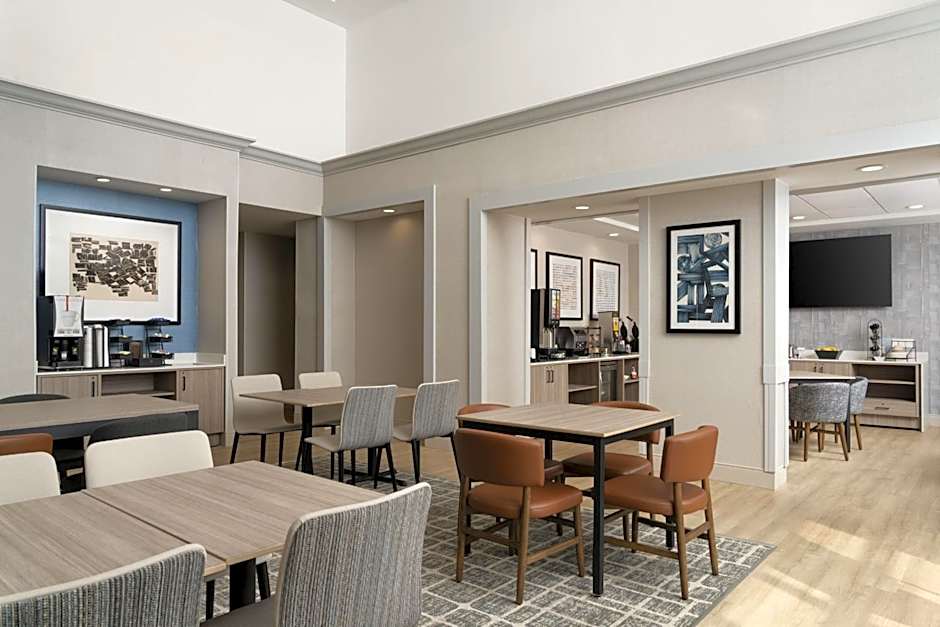 Hyatt Select Richmond/Chester