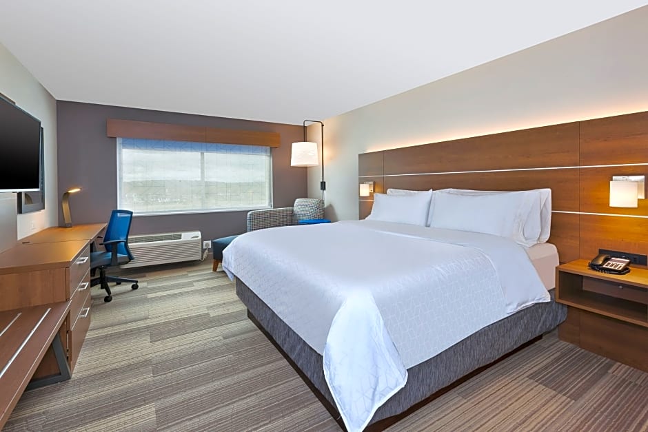 Holiday Inn Express And Suites Eau Claire West I-94, an IHG Hotel
