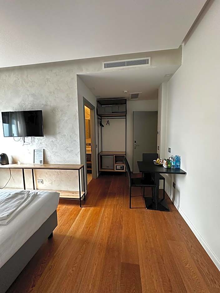 GRANDI 32 Boutique Residence