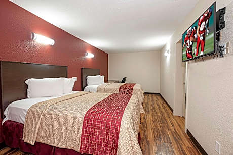 Suite 1 King-2 Full Beds Non-Smoking