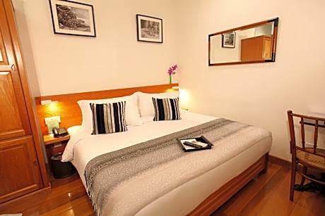 Junior Deluxe Room
