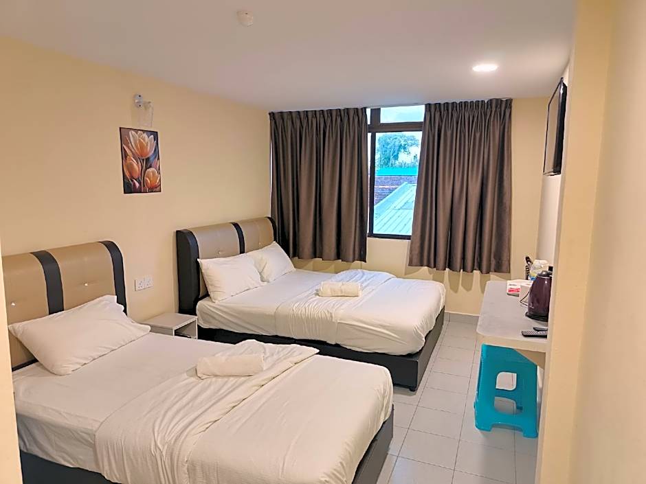 Southern Tip Hotel - City & 100m walk to McDonald's & FREE DOBI