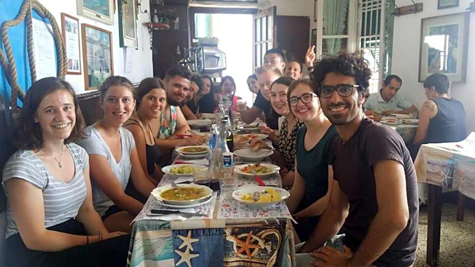 Victoria House Hostel