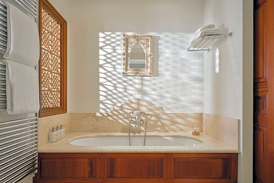 Airelles Pan Dei Palais