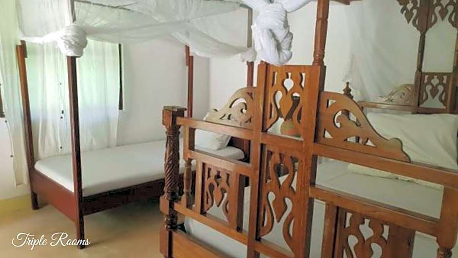 Menai Bay Beach Bungalows